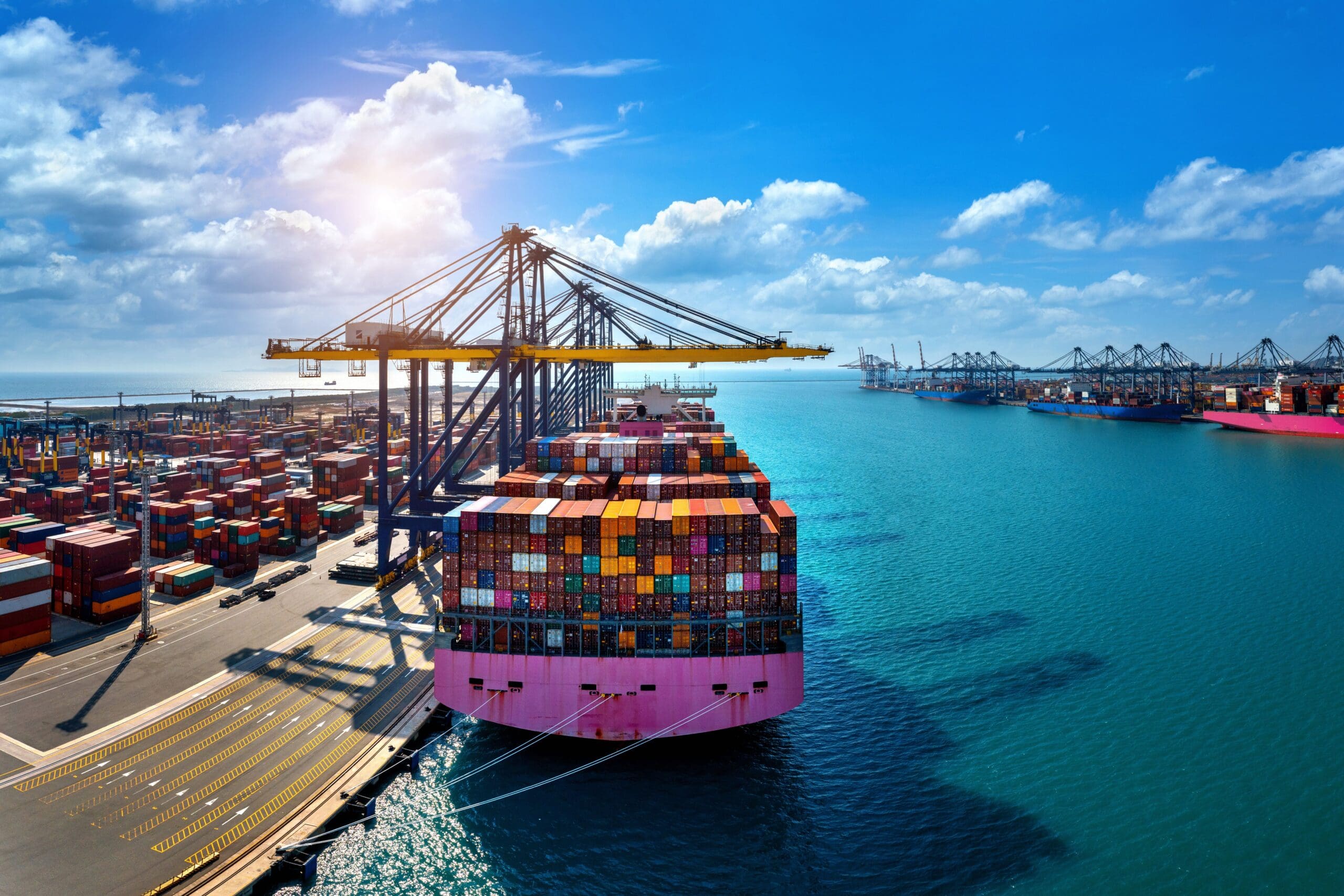 US Dockworkers Suspend Strike Until January 2025